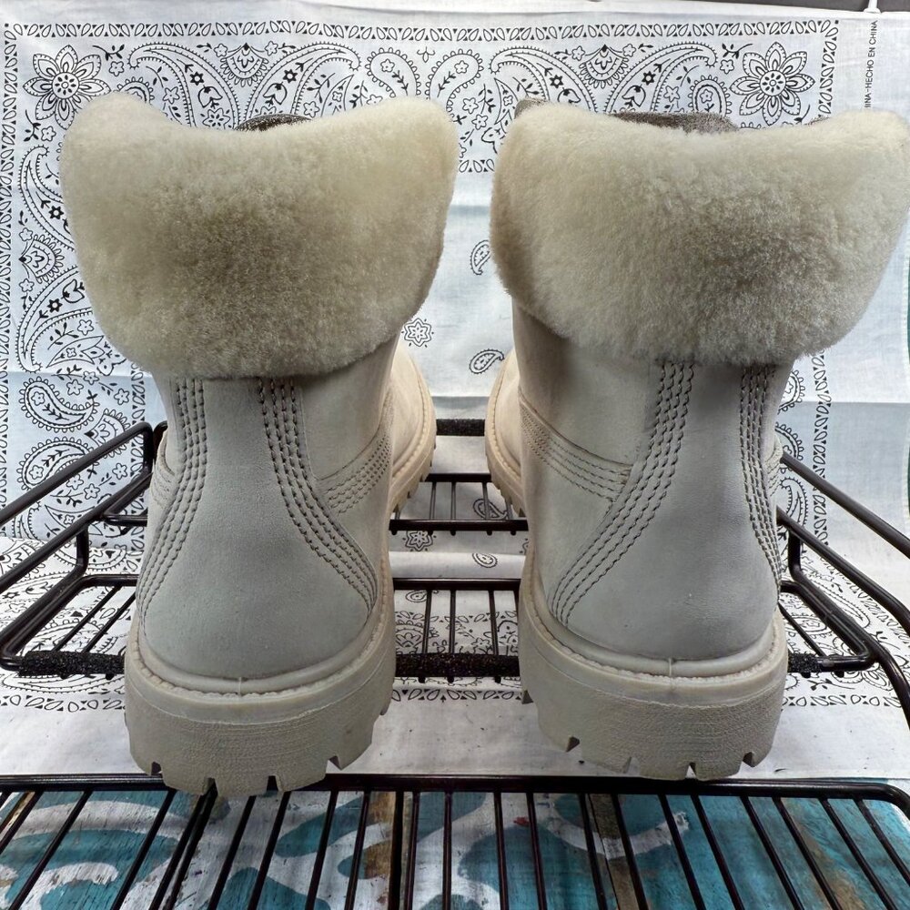 NEW/SAMPLE Timberland Premium Womens 6" SHEARLING Boo WP Boots Light Taupe Sz 6 - Picture 6 of 8
